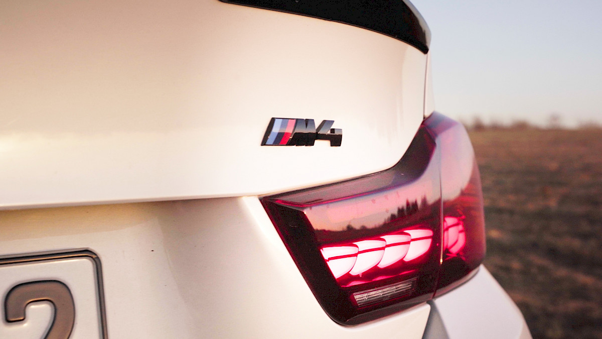 BMW M4 Logo